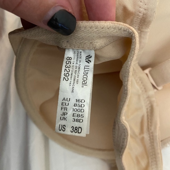 Wacoal Front Hook Bra - Picture 4 of 6